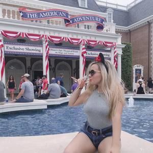 Meet your Posher, Brianna